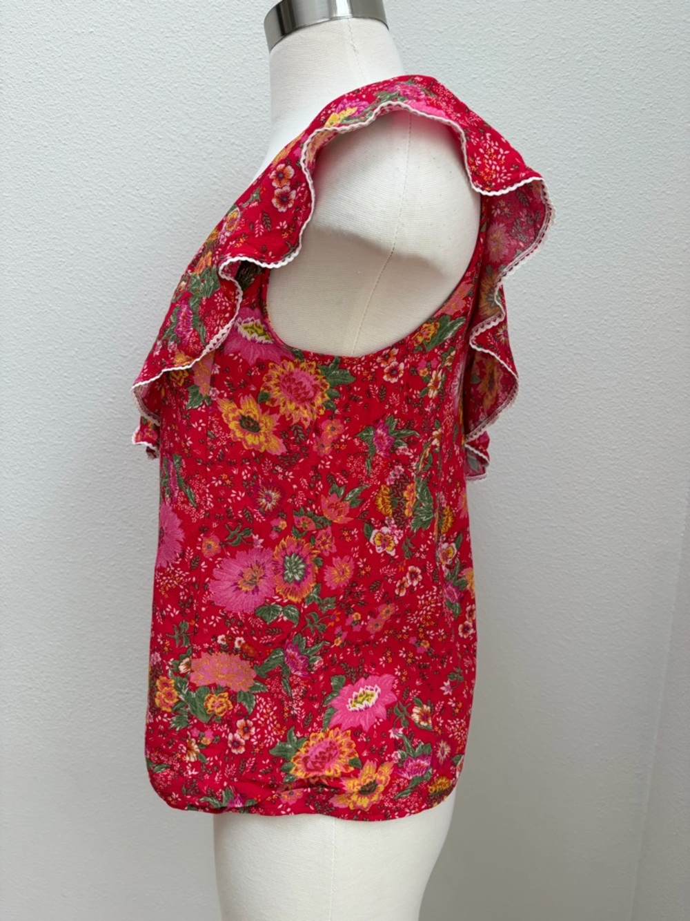 Sezane Manette Floral Blouse Ruffle Open Back Top V Neck Red Pink Size Small - Picture 4 of 14